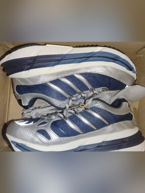 adidas Adistar HRMY Men's US Size 6 Women's Size 7 New In Box